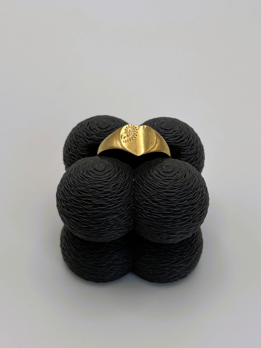 9ct Yellow Gold Heart Shaped Signet Ring