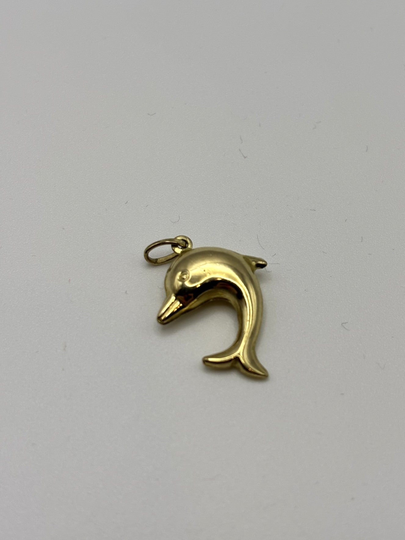 9ct Yellow Gold Fascinating Jumping Dolphin Pendant