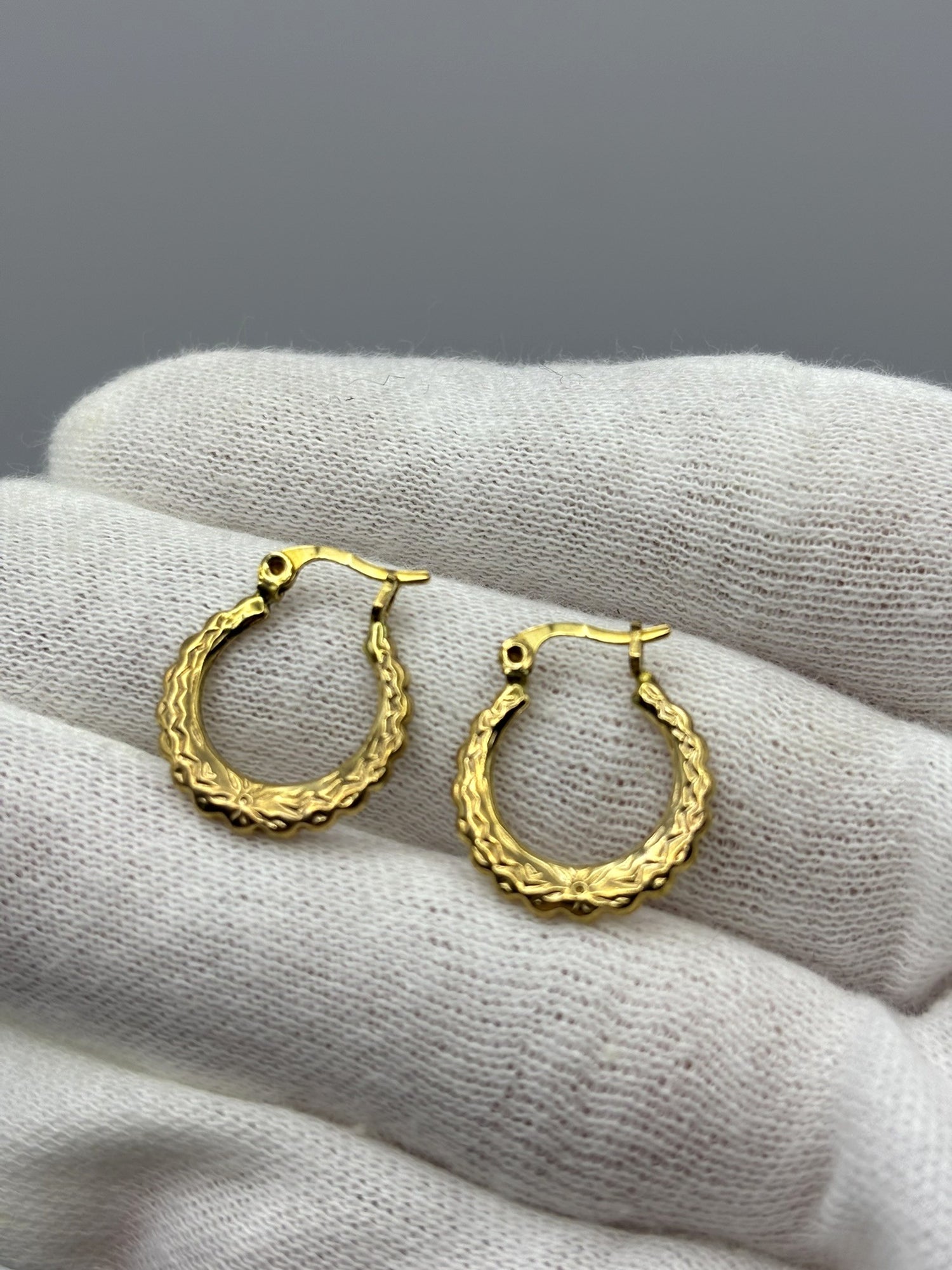 9ct Yellow Gold Small Textured Hoop Earrings