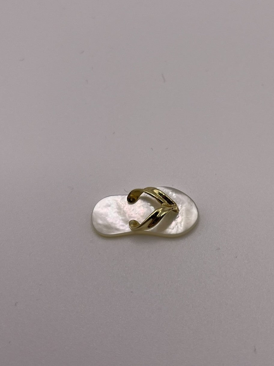 14ct Yellow Gold & Mother of Pearl Super Cute Flip Flop Pendant