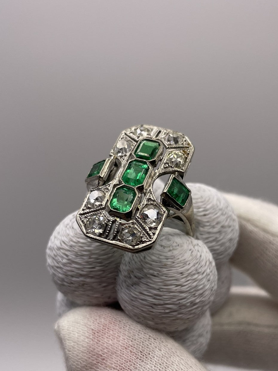 Breathtaking Art Deco 18ct White Gold Emerald & Diamond Cluster Ring