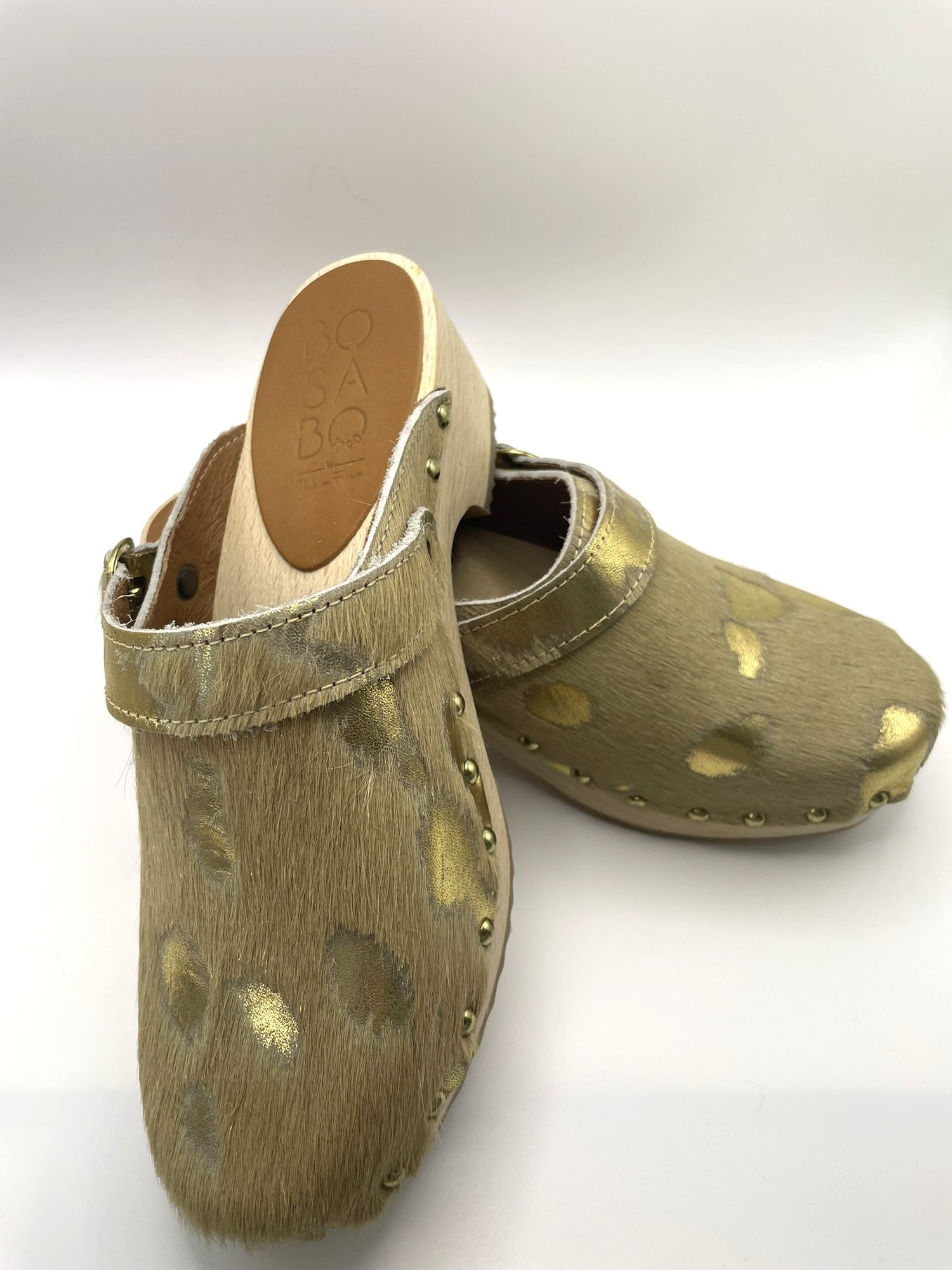 BOSABO Fancy Clogs Dark Beige & Gold Leather Size 6