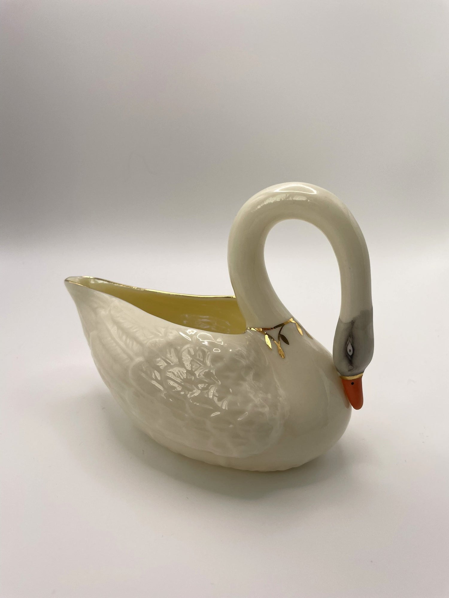Belleek Elegant Swan Creamer with Dark Head 5th Mark (1955–1965)