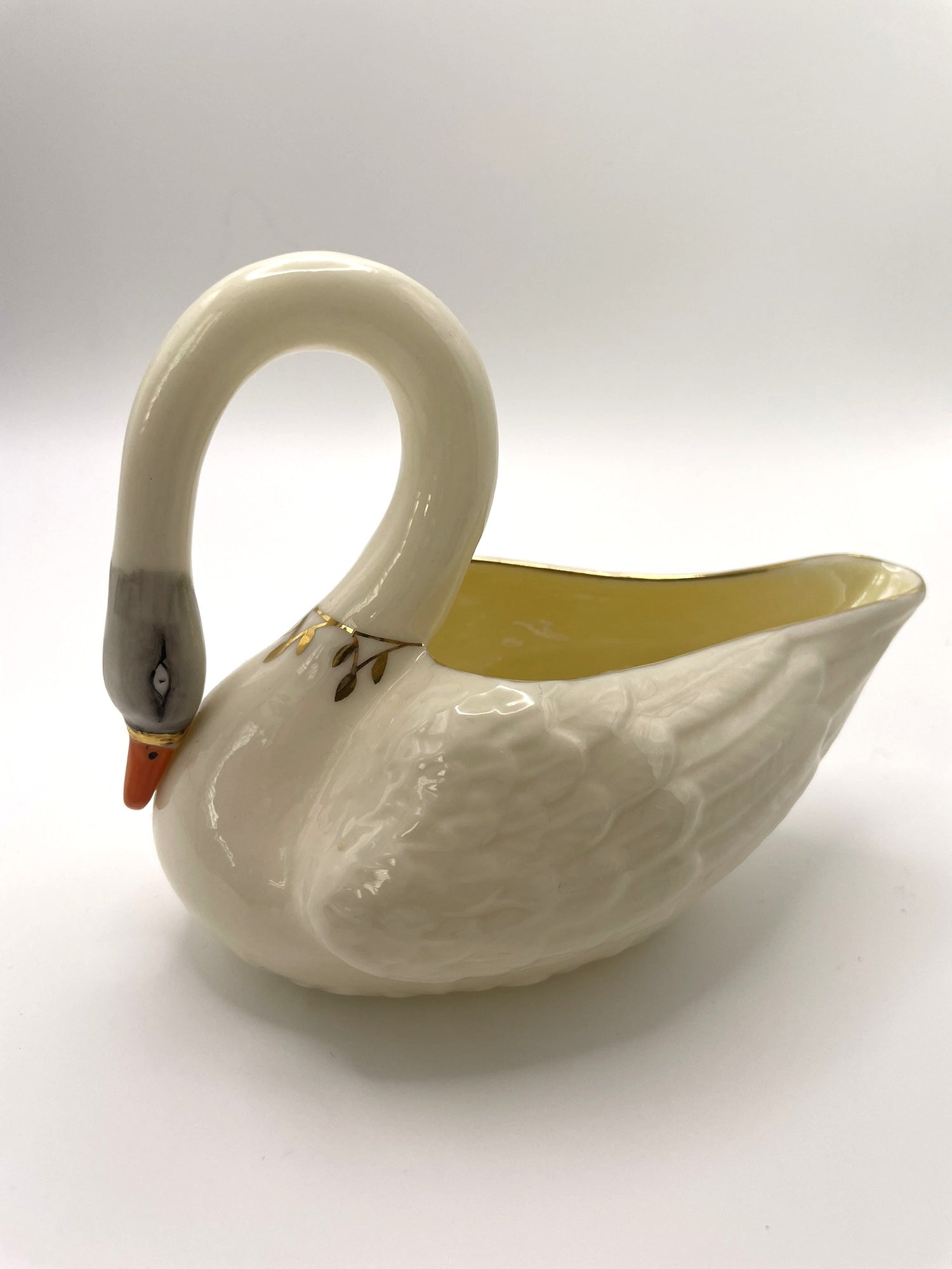 Belleek Elegant Swan Creamer with Dark Head 5th Mark (1955–1965)