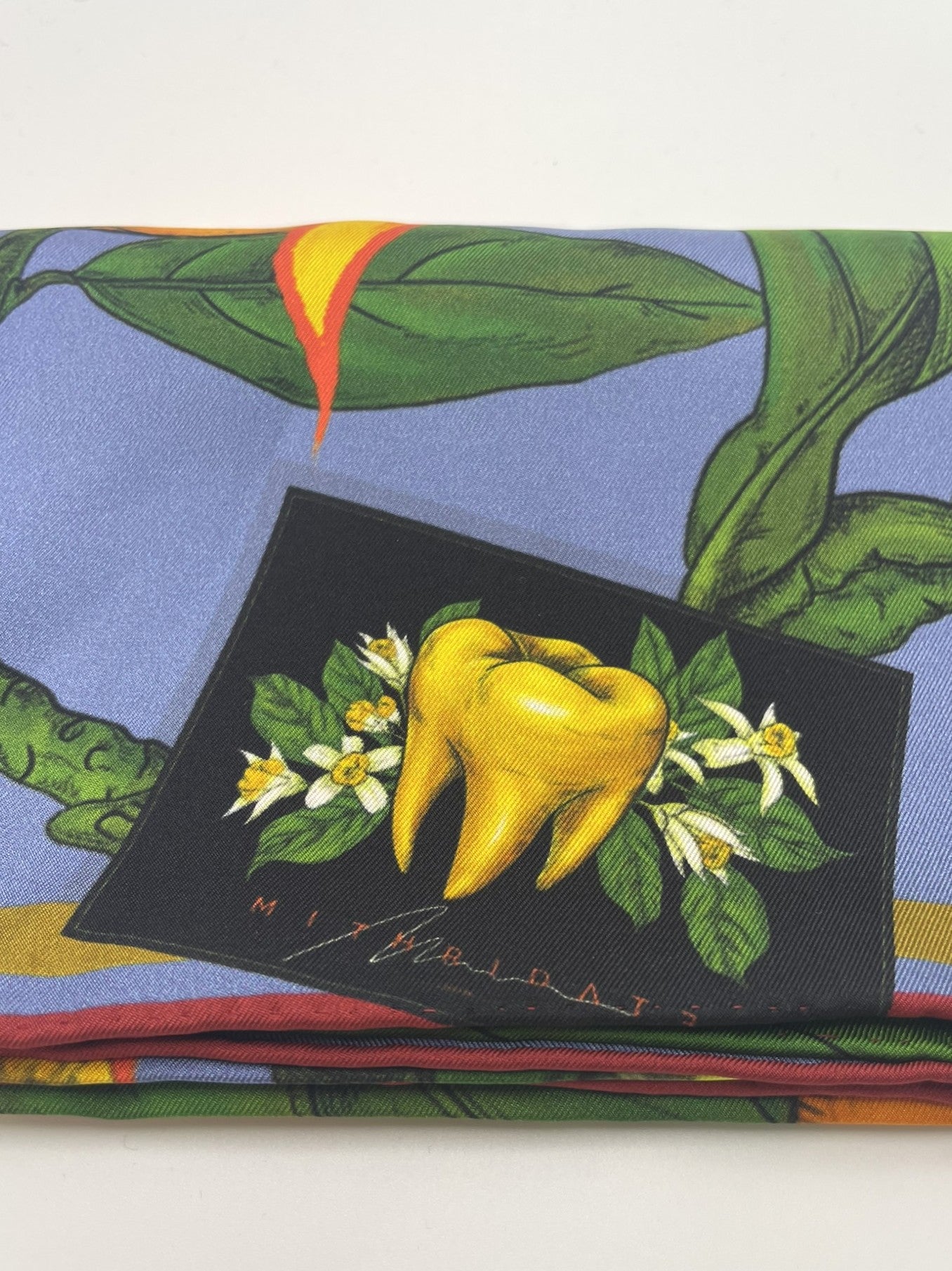 Mithridate Brand New Silk Scarf with Tooth & Flames Design 36 x 36